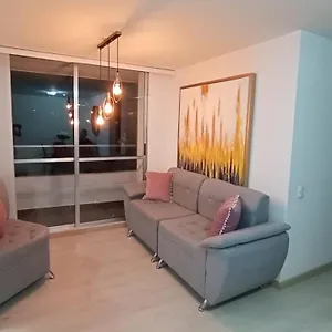 Apartamento espectacular en unidad Apartamento