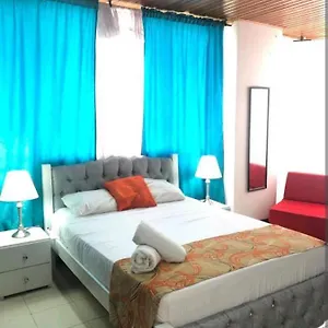 apartamento-en-206-cerca-al-mar-con-aire.cartagena-hotels.org/
